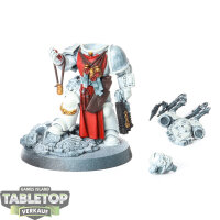 Space Marines - Apothecary - teilweise bemalt