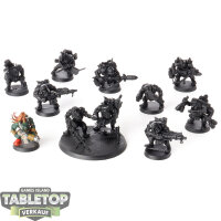 Orks - 11 Ork Boyz - teilweise bemalt