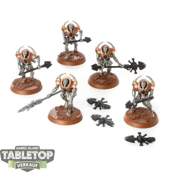Necrons - 5 Triarch Praetorians - teilweise bemalt