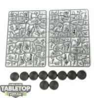 Orks - 10x Ork Beast Snagga Boyz - im Gussrahmen