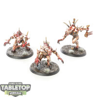 Flesh-eater Courts - 3 Crypt Haunter Courtier - bemalt
