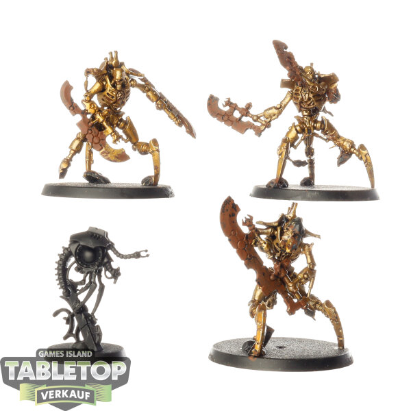 Necrons - 3 Skorpekh Destroyers - teilweise bemalt