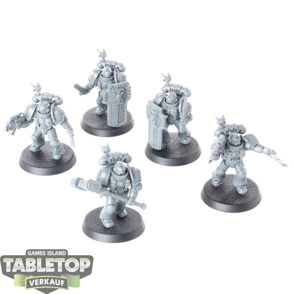 Deathwatch - 5x Veterans  - unbemalt