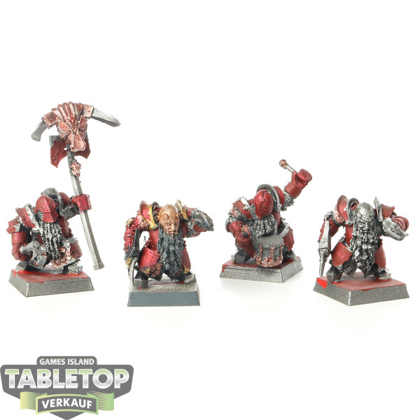 Chaos Dwarfs - 4 x Infernal Guard Command - bemalt