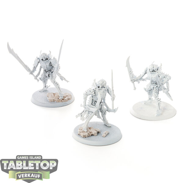 Ossiarch Bonereapers - 3 Necropolis Stalkers - grundiert
