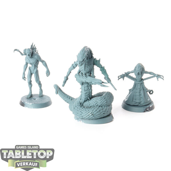 Miniaturen - 3 Adventurer King and his Court Dark Eldar Drow - grundiert