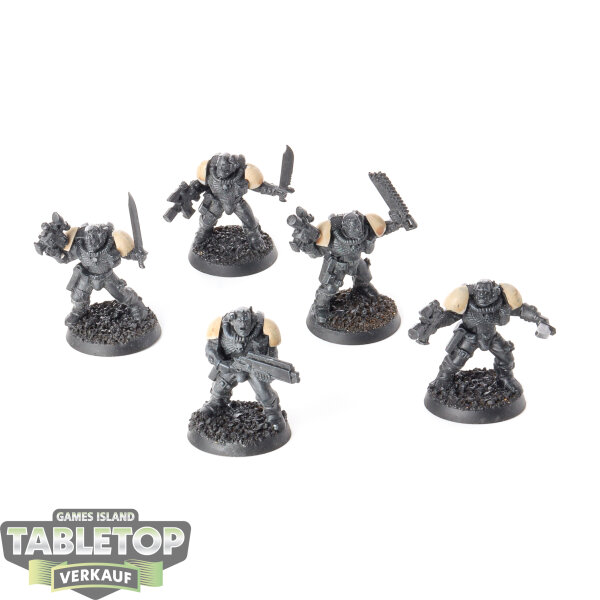 Space Marines - 5x Scouts - klassisch - teilweise bemalt
