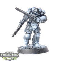 Space Marines - Brother Decian - teilweise bemalt