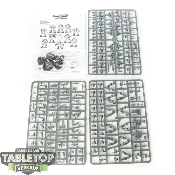 Space Marines - 10 Tactical Squad - im Gussrahmen