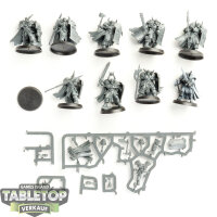 Slaves to Darkness - 10x Chaos Warriors - teilweise gebaut