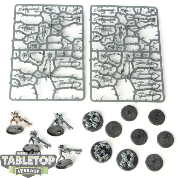 Necrons - 10x Necron Warriors - teilweise gebaut