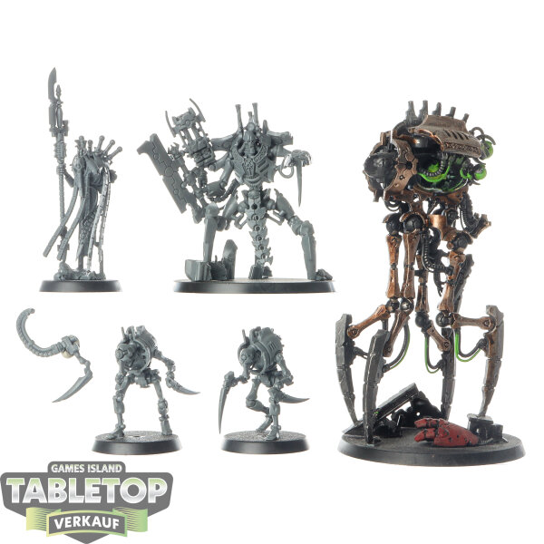 Necrons - 5x Necrons Royal Court - teilweise bemalt