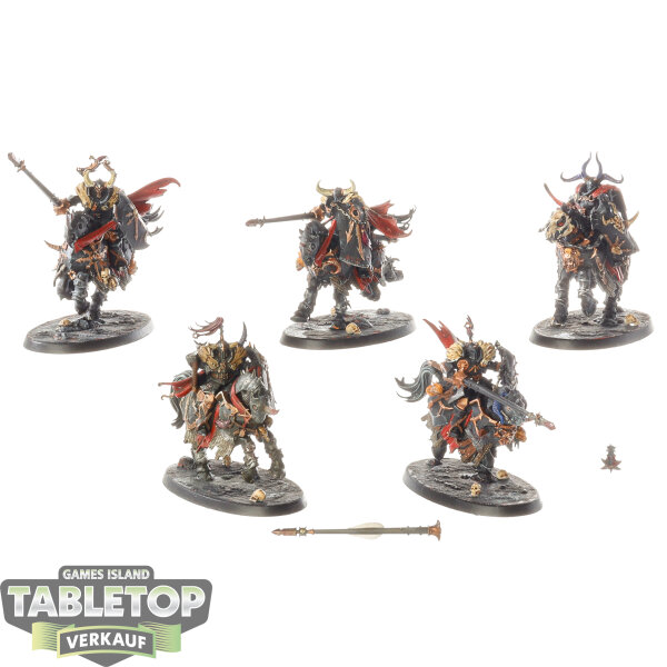 Slaves to Darkness - 5 Chaos Knights - bemalt