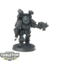 Blood Angels - Sanguinary Priest klassisch - grundiert