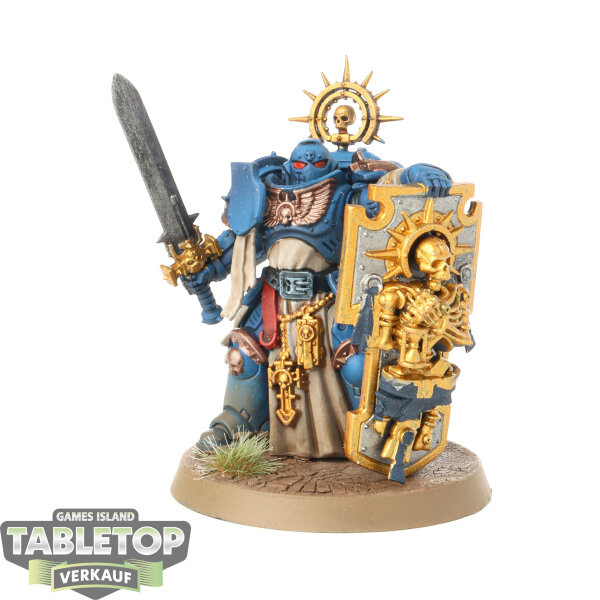 Space Marines - Captain with Relic Shield - teilweise bemalt