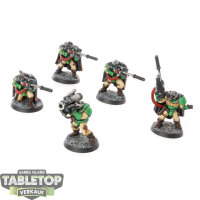 Salamanders - 5 Scout Squad classic - bemalt