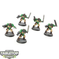 Salamanders - 5 Scout Squad classic - bemalt