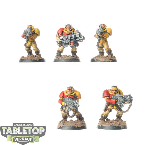 Space Marines - 5x Scouts klassisch - bemalt