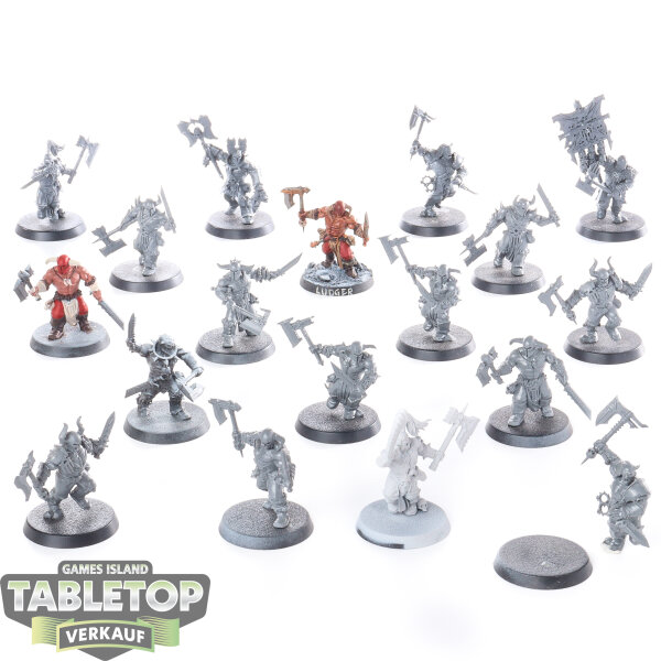 Blades of Khorne - 18 Bloodreavers - teilweise bemalt
