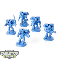 Space Marines - 5 Space Marine Assault Squad - grundiert