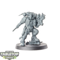 Space Marines - Lieutenant in Phobos Armour - unbemalt
