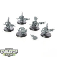 Fyreslayers - 5 Auric Hearthguard - unbemalt