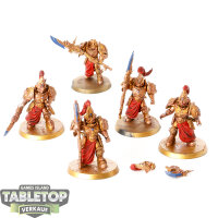 Adeptus Custodes - 5 Custodian Wardens - teilweise bemalt