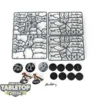 Necrons - 10 Necron Warriors - teilweise gebaut