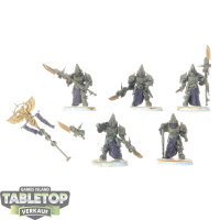 Adeptus Custodes - 5 x Custodian Wardens - teilweise bemalt