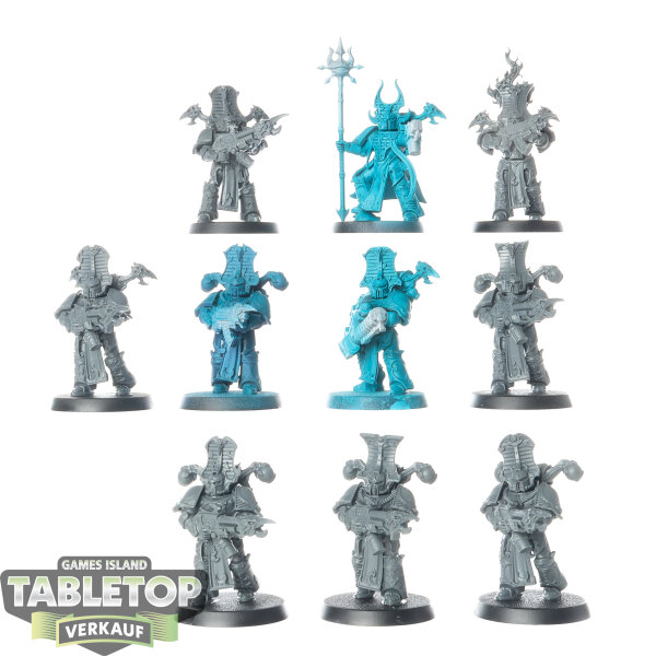 Thousand Sons - 10 Rubric Marines - teilweise bemalt