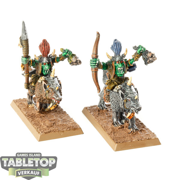 Orc & Goblin Tribes - 2x Goblin Wolf Rider Bosses - bemalt