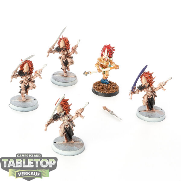 Aeldari - 5 Howling Banshees klassisch - teilweise bemalt