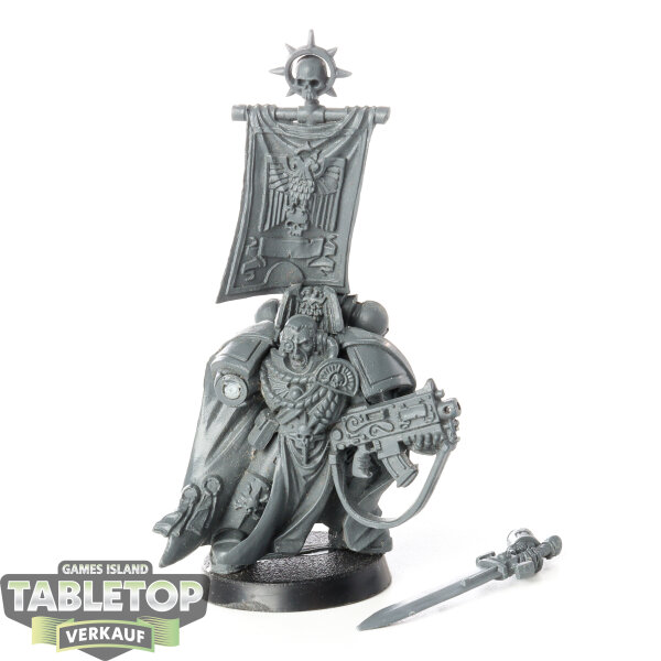 Space Marines - Captain - klassisch - unbemalt