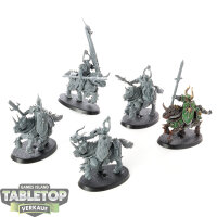 Warriors of Chaos - 5x Chaos Knights - teilweise bemalt