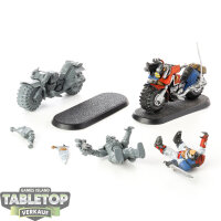 Space Marines - 2x Scout Bike Squad - teilweise bemalt