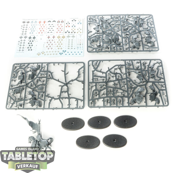 Cities of Sigmar - 5 x Freeguild Cavaliers - teilweise gebaut