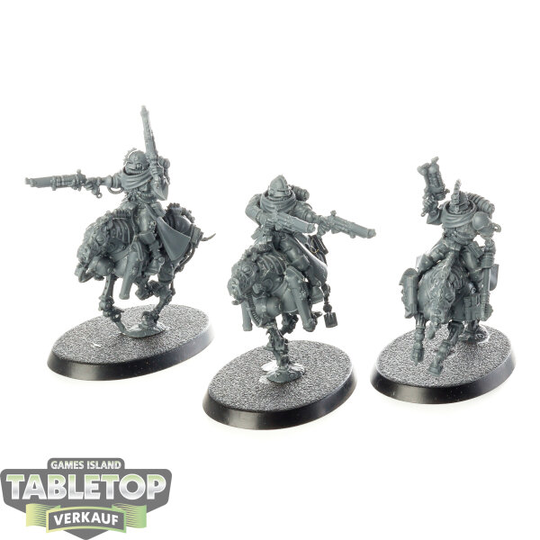 Adeptus Mechanicus - 3 x Serberys Sulphurhounds - unbemalt