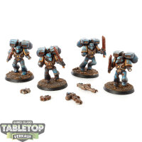 Space Marines - 4 Assault Squad klassisch - bemalt