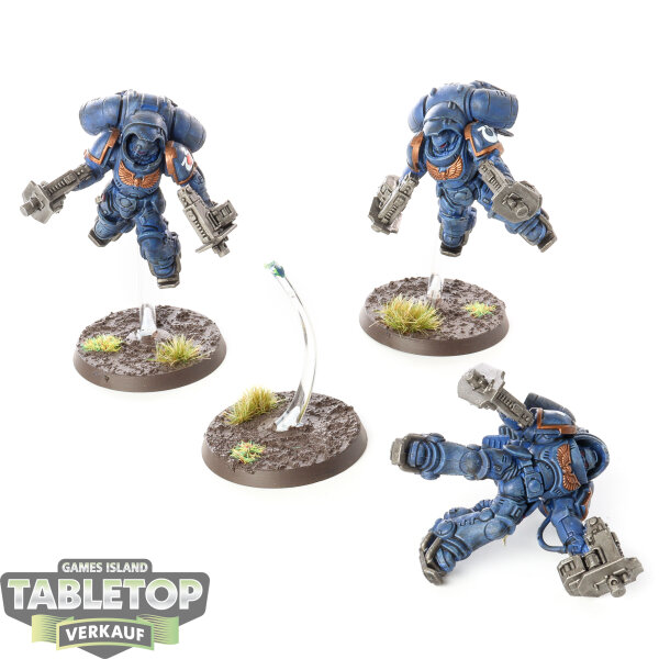 Ultramarines - 3 Inceptor Squad - bemalt
