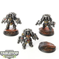 Space Marines - 3 Aggressor Squad - bemalt