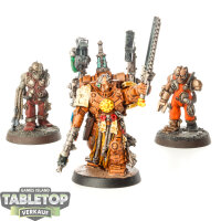 Space Marines - Techmarine with Servitors klassisch - bemalt