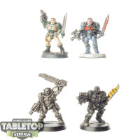 Space Marines - 4 x Scouts klassisch - teilweise bemalt