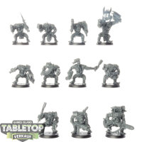 Orks - 11x Ork Boyz - unbemalt