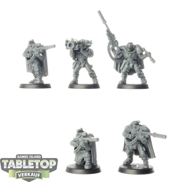 Space Marines - 5x Scouts klassisch - unbemalt