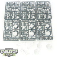 Necrons - 3 x Tomb Blades - im Gussrahmen