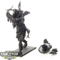 Beastmen Brayherds - Cygor - grundiert