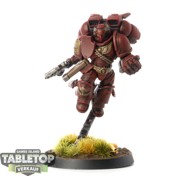 Space Marines - Captain with Jump Pack - teilweise bemalt