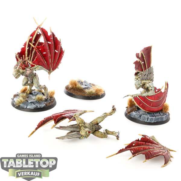 Flesh-eater Courts - 3 x Crypt Flayers - bemalt