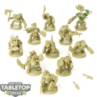 Orks - 11x Ork Boyz - teilweise bemalt