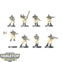 Astra Militarum - 8 x Cadian Shock Troops klassisch - bemalt